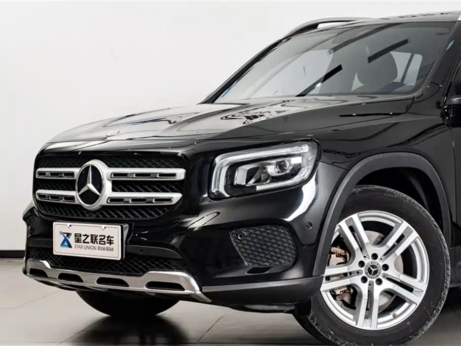 MERCEDES-BENZ GLB