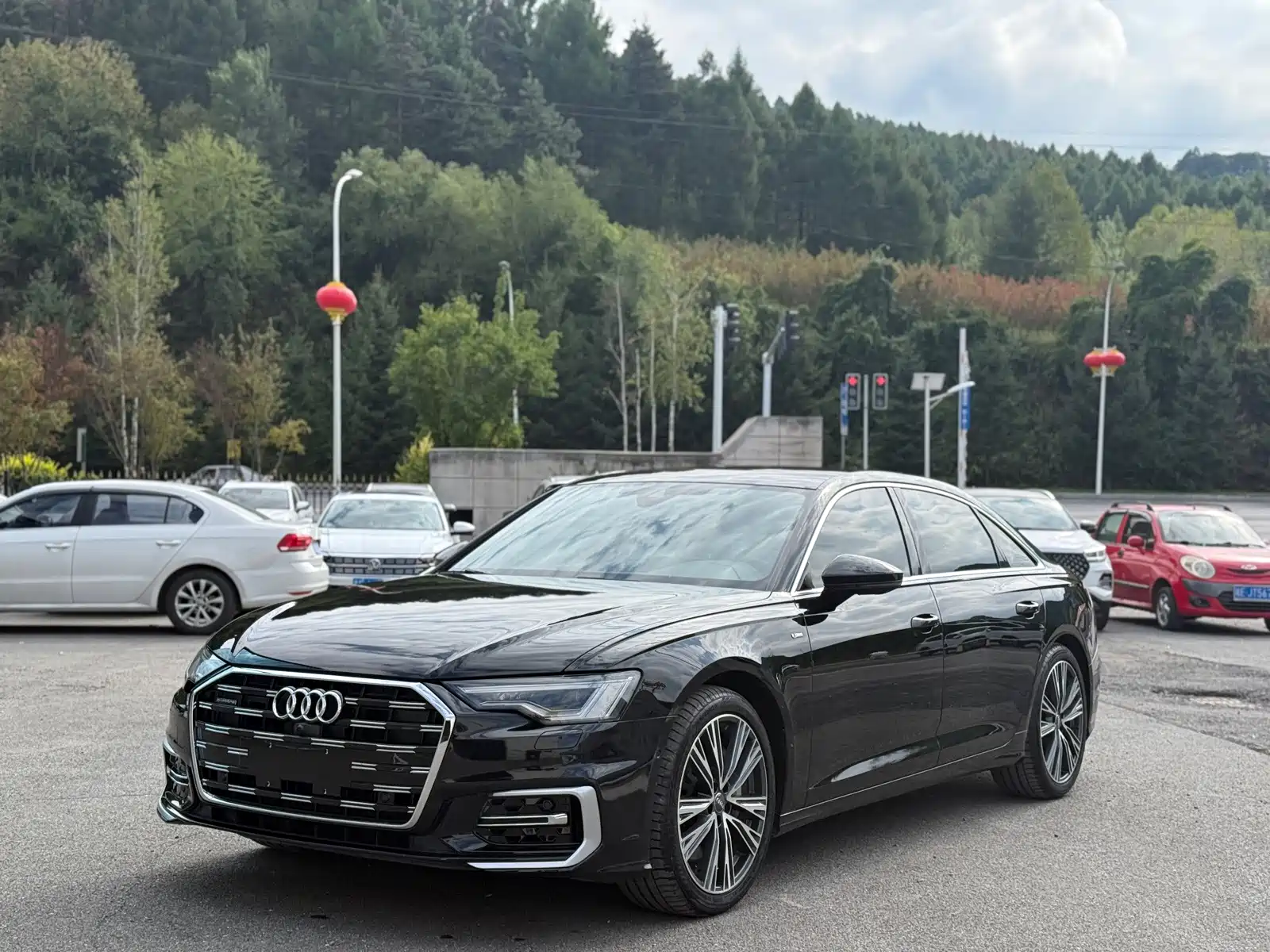 Фото 1 - Audi A6L