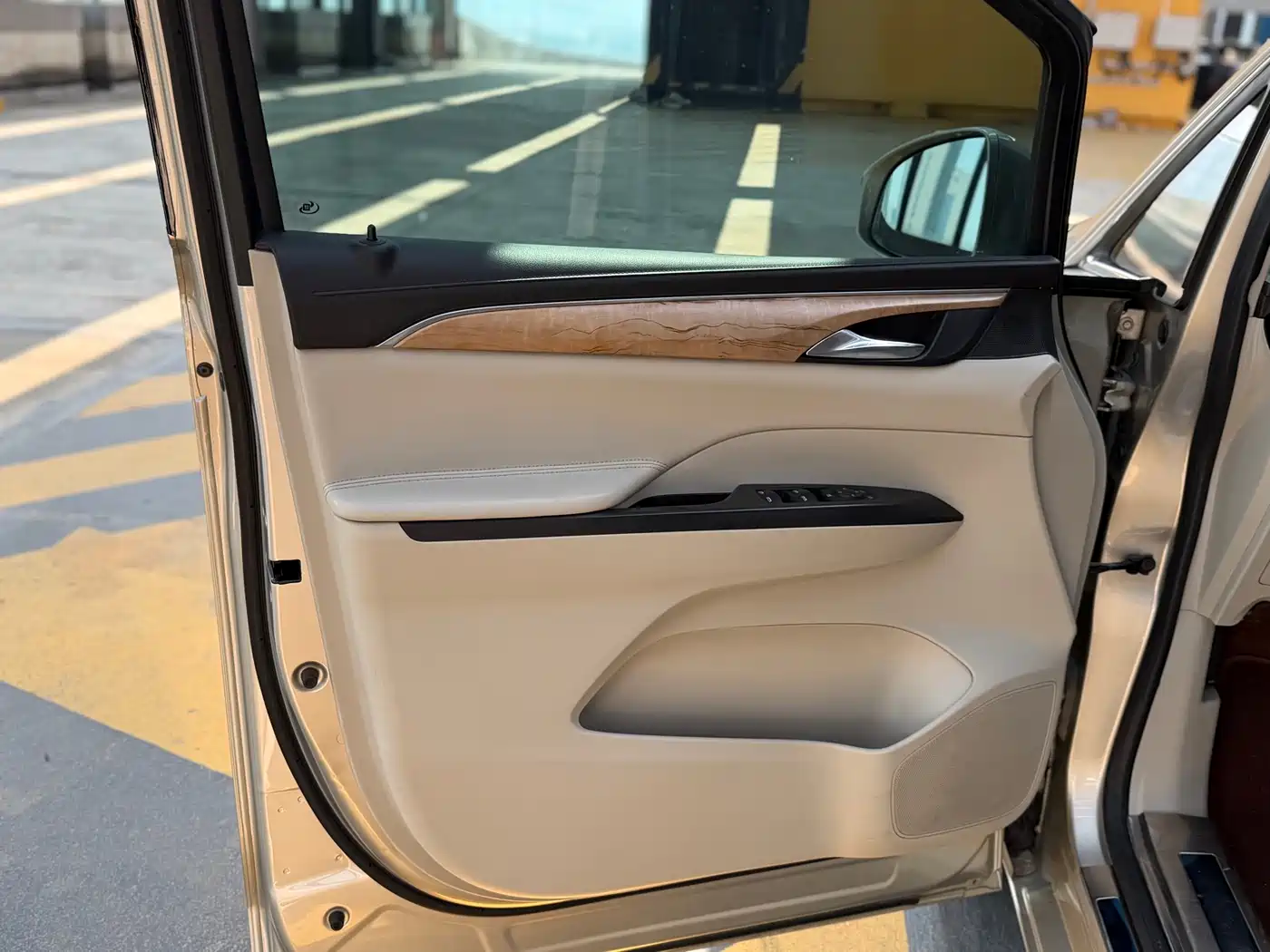 Buick GL8 2017 ES 28T Comfort Type China V фото 8