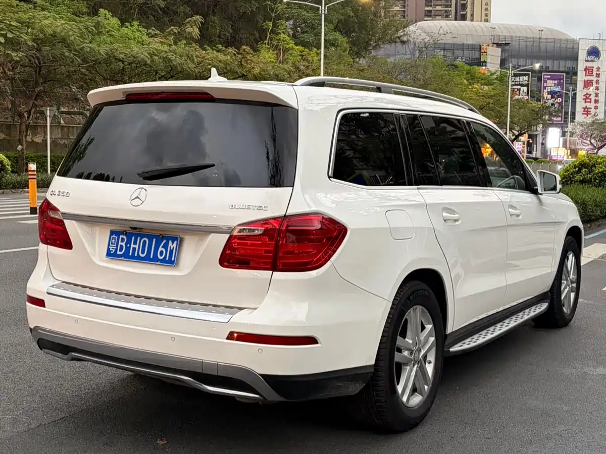 Mercedes-Benz GL-Class 2015 GL 350 CDI 4MATIC фото 3