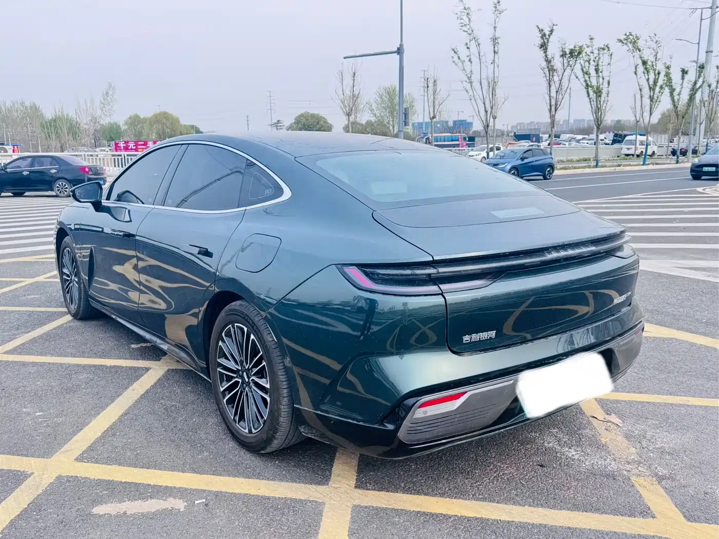 GEELY GALAXY GALAXY SPARKLE 8