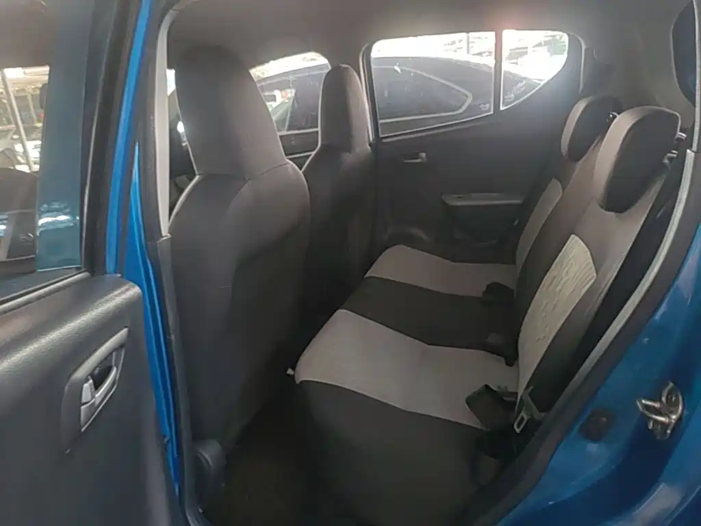 Suzuki Alto 2015 2013 1.0L Automatic Deluxe