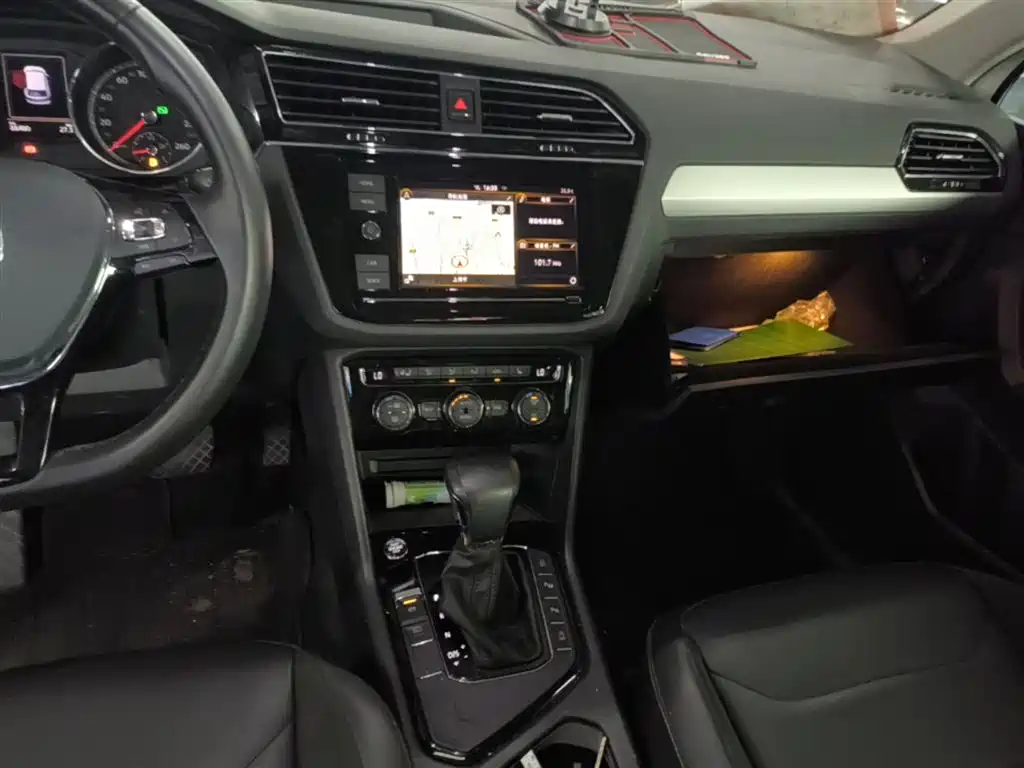 Volkswagen Tiguan L 2019 330TSI Auto 2WD Smart Luxury Edition China V фото 13
