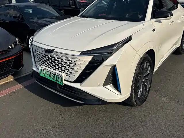  Changan Oshan Changan Oshan Z6 EV 2023 Smart Electric iDD 150KM Flagship