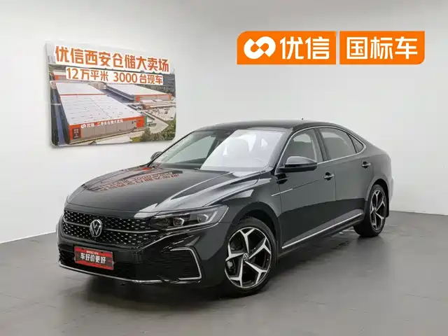  Volkswagen Passat 2023 Facelift 330TSI Starlight Luxury Edition