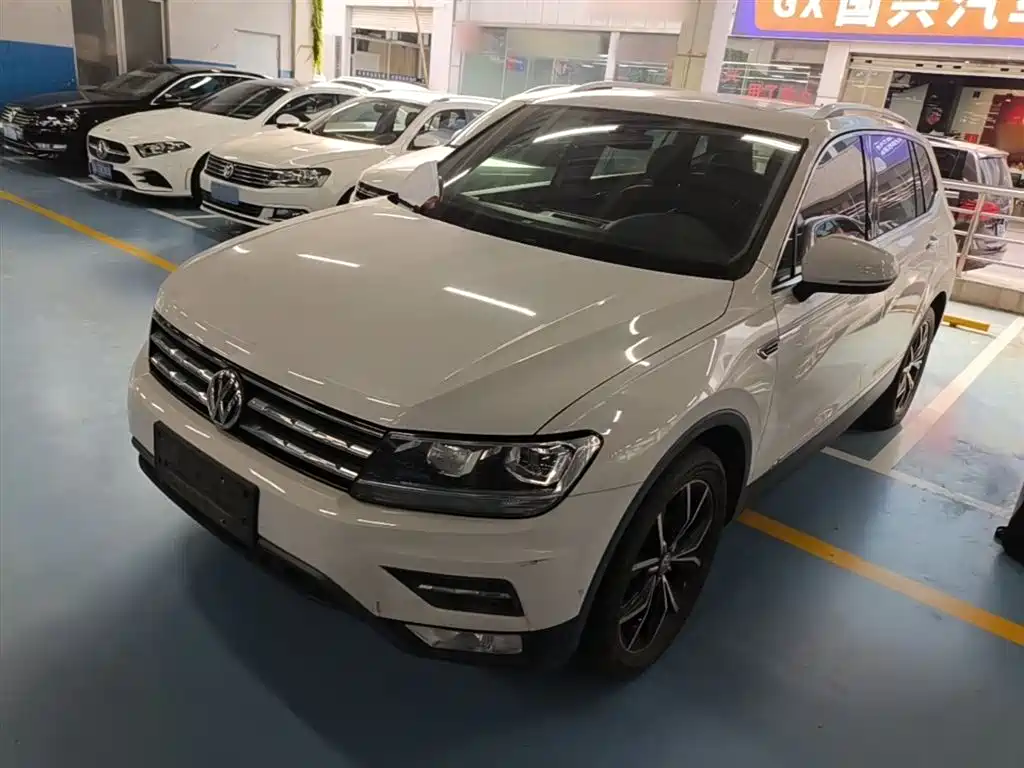 Volkswagen Tiguan L 2019 330TSI Auto 2WD Smart Luxury Edition China V фото 2