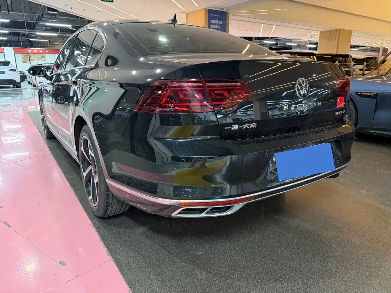 Volkswagen Magotan 2023 Model 2 Million Commemorative Edition 330TSI DSG Luxury фото 12