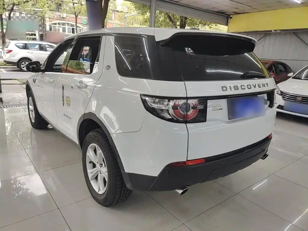 Land Rover Discovery Sport 2016 2.0T S фото 5