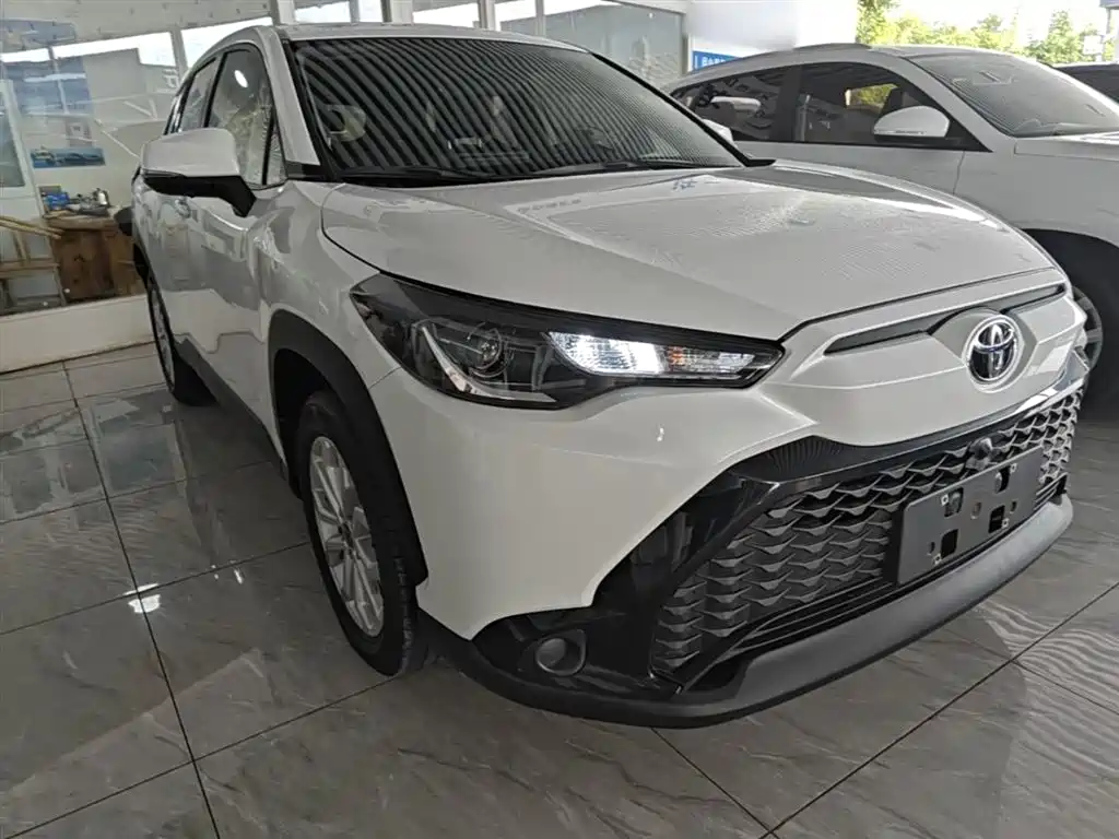 Toyota Frontlander 2023 2.0L CVT Elite Edition фото 4
