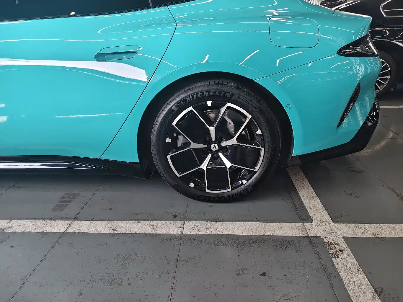 XIAOMI CAR XIAOMI SU7