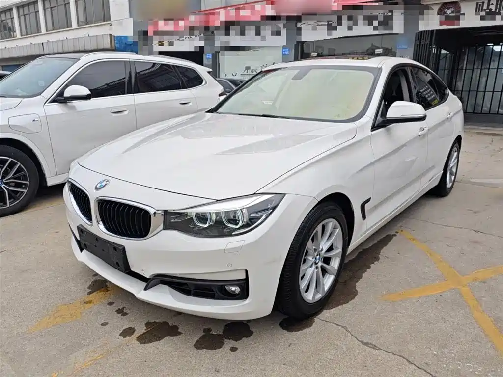BMW 3 Series GT 2017 320i Fashion фото 2