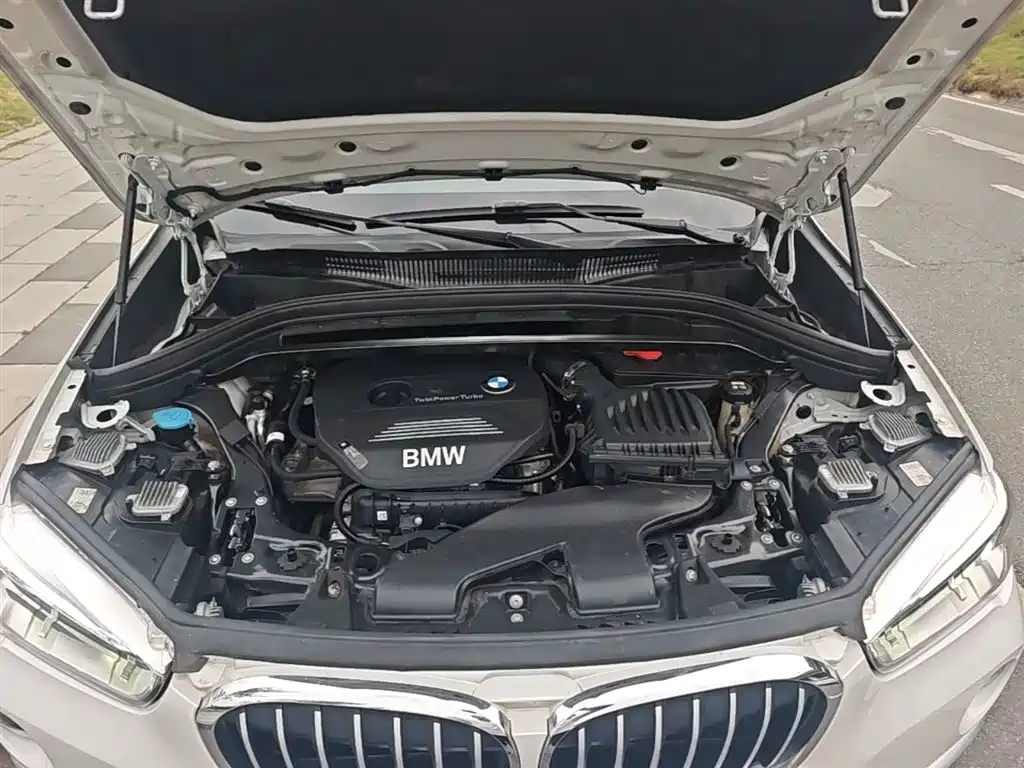 BMW X1 2019 sDrive18Li Premium Model фото 20
