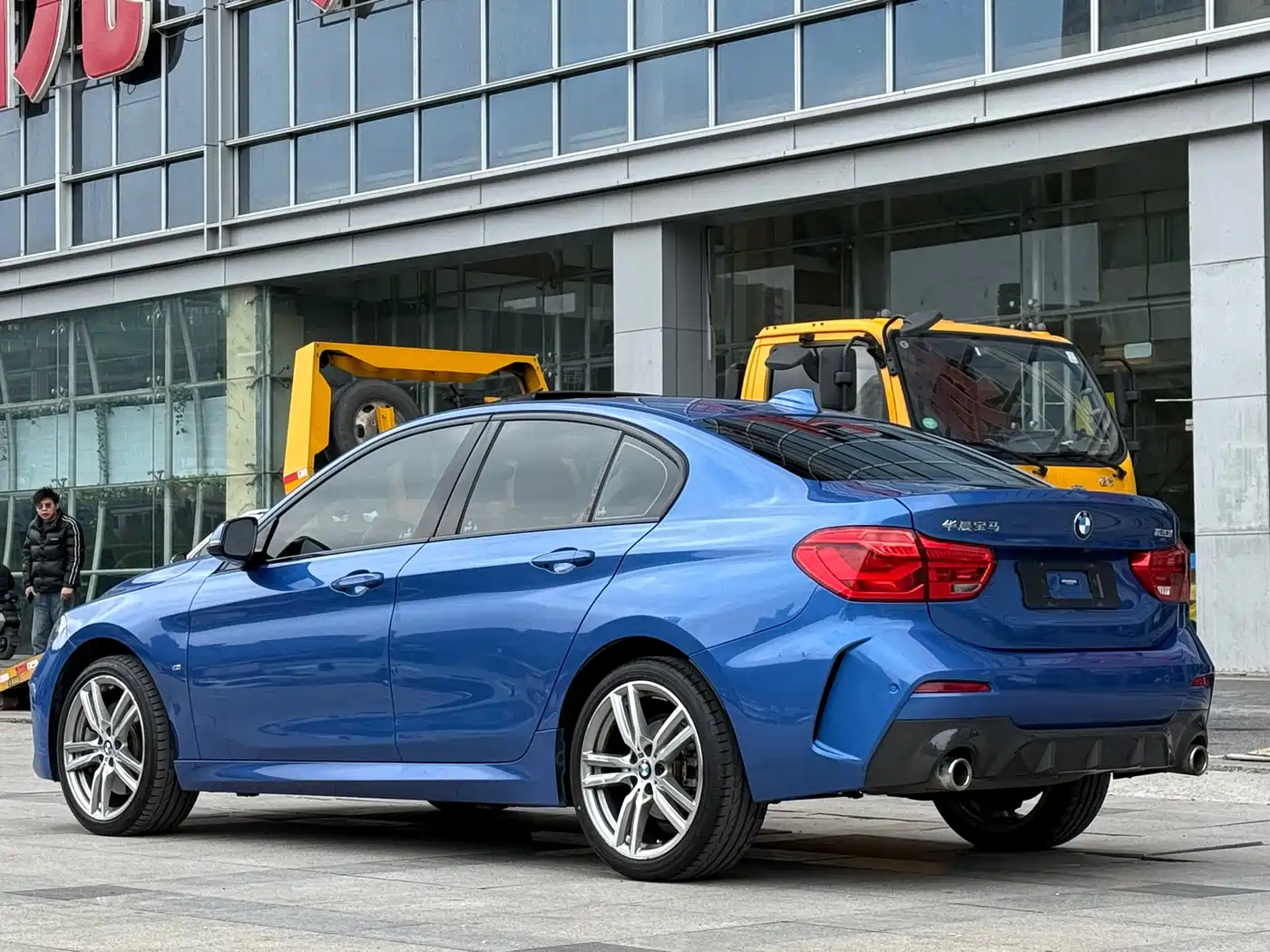 BMW 1 Series 2019 120i Leading M Sport Package фото 2