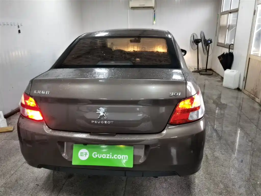 Peugeot 301 2016 1.6L Auto Comfort Edition фото 6