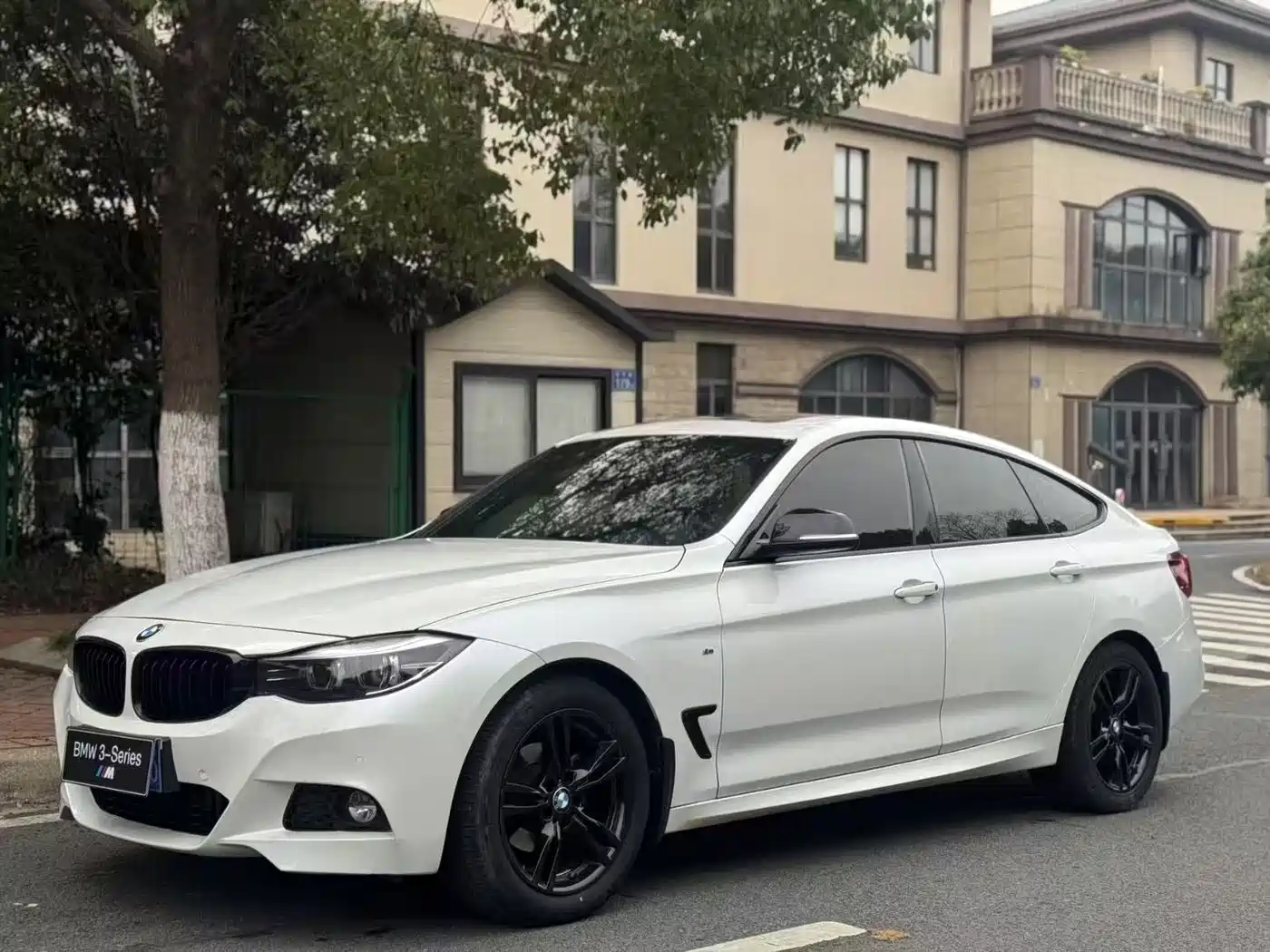 BMW 3 Series GT 2019 320i M Sport Black Night Edition