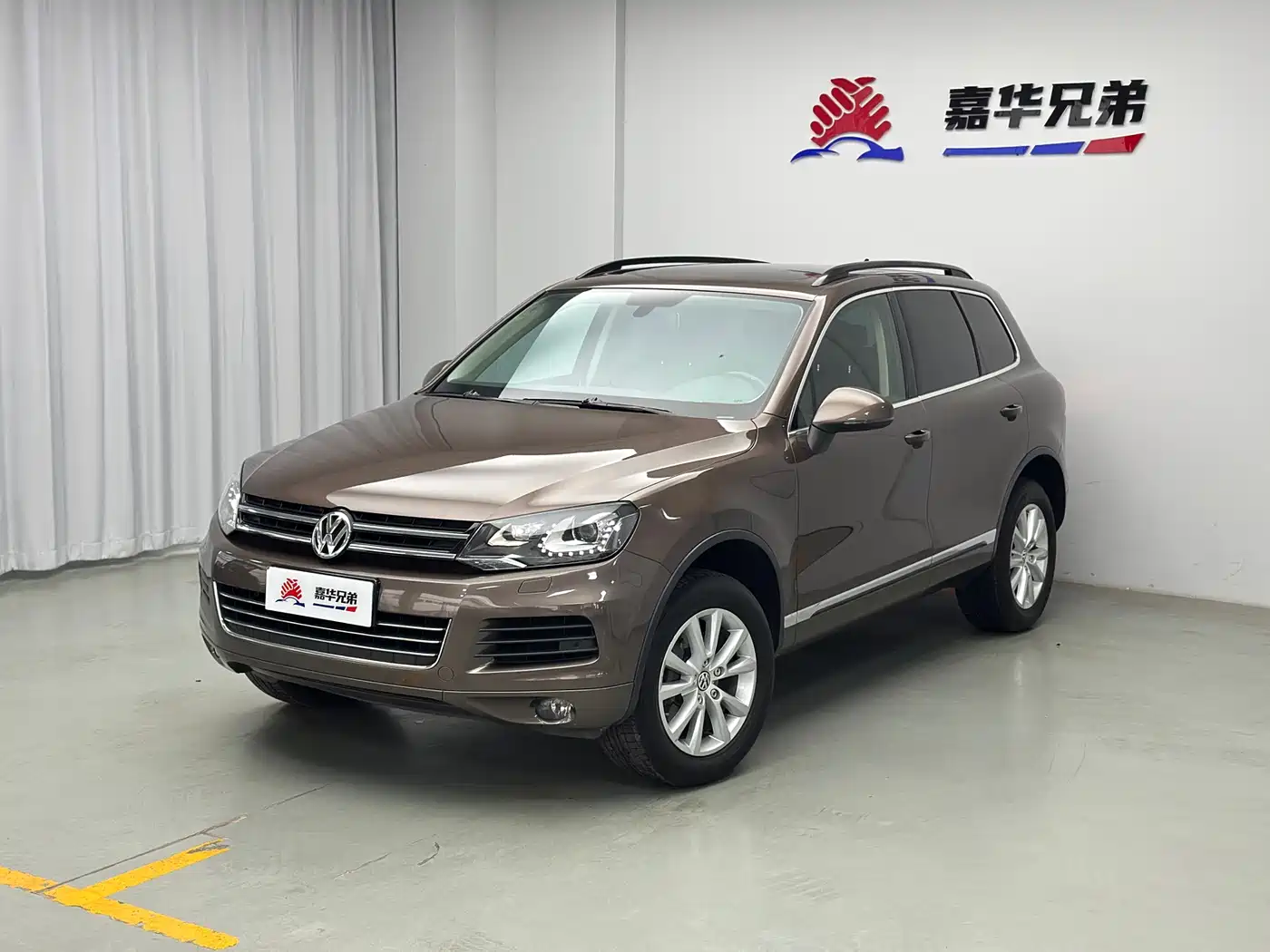 Volkswagen Touareg 2011 3.0TSI Premium фото 2