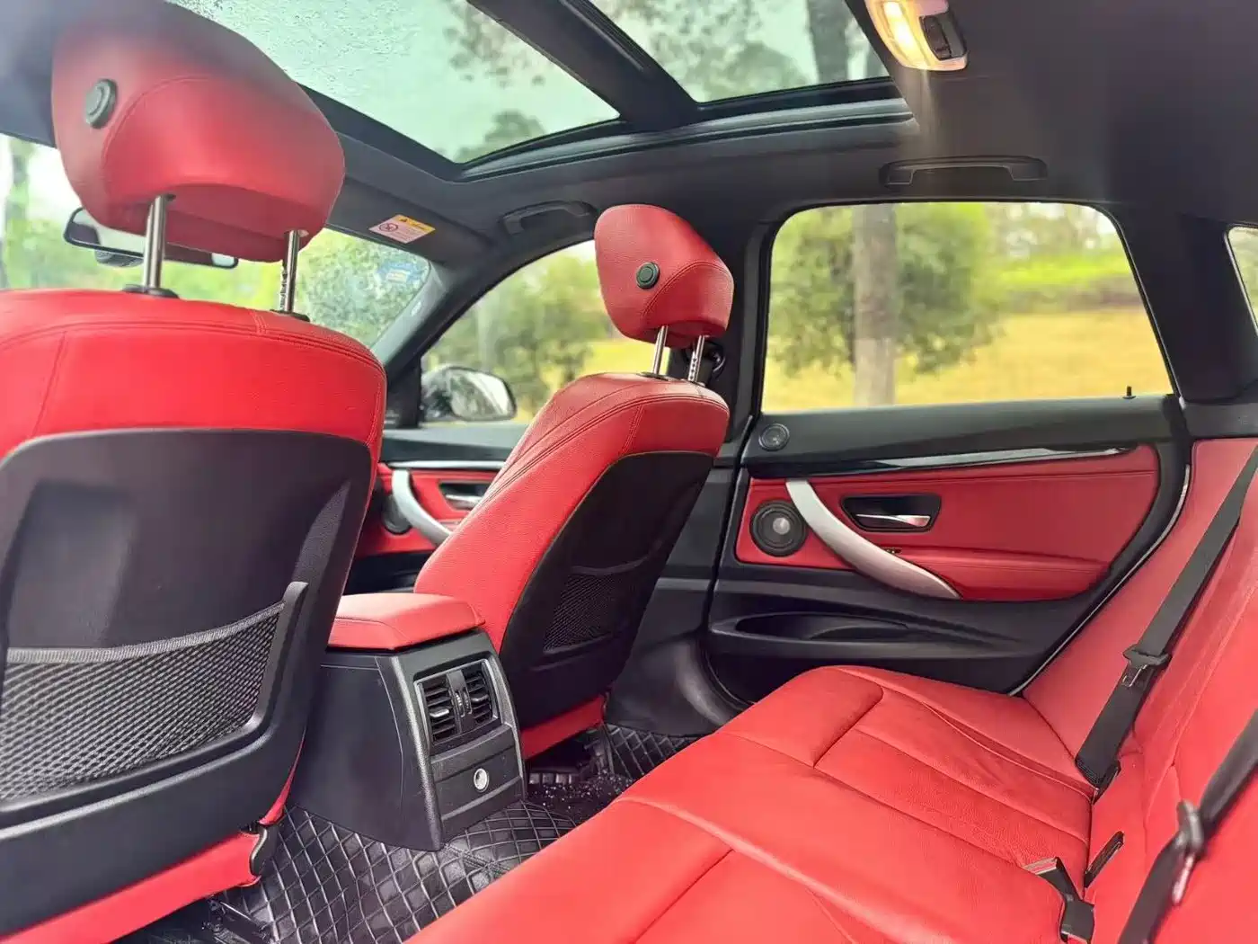 BMW 3 Series GT 2019 320i M Sport Black Night Edition фото 5