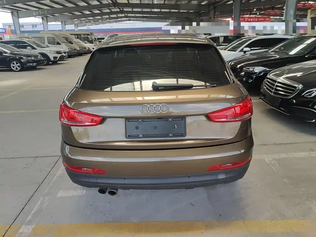 Фото 6 - Audi Q3