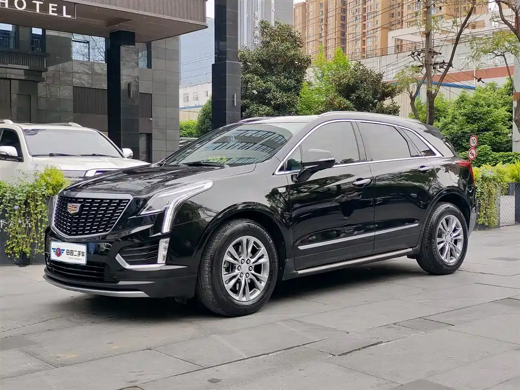 CADILLAC XT5