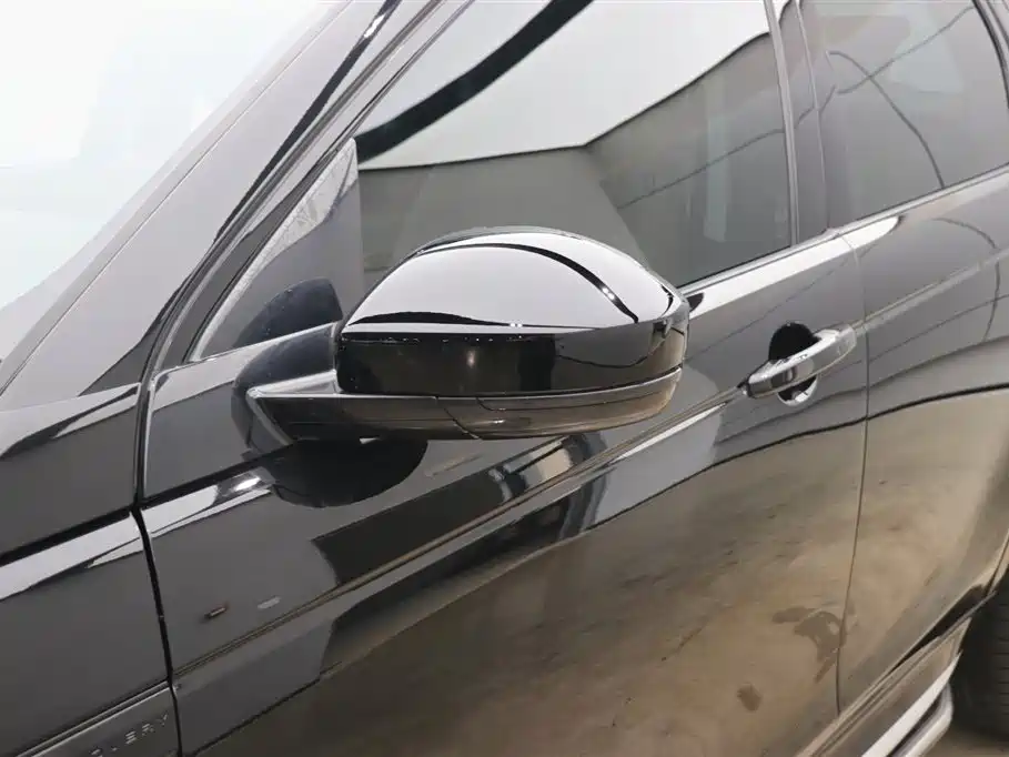 Land Rover Discovery Sport 2024 Performance Technology Edition фото 27