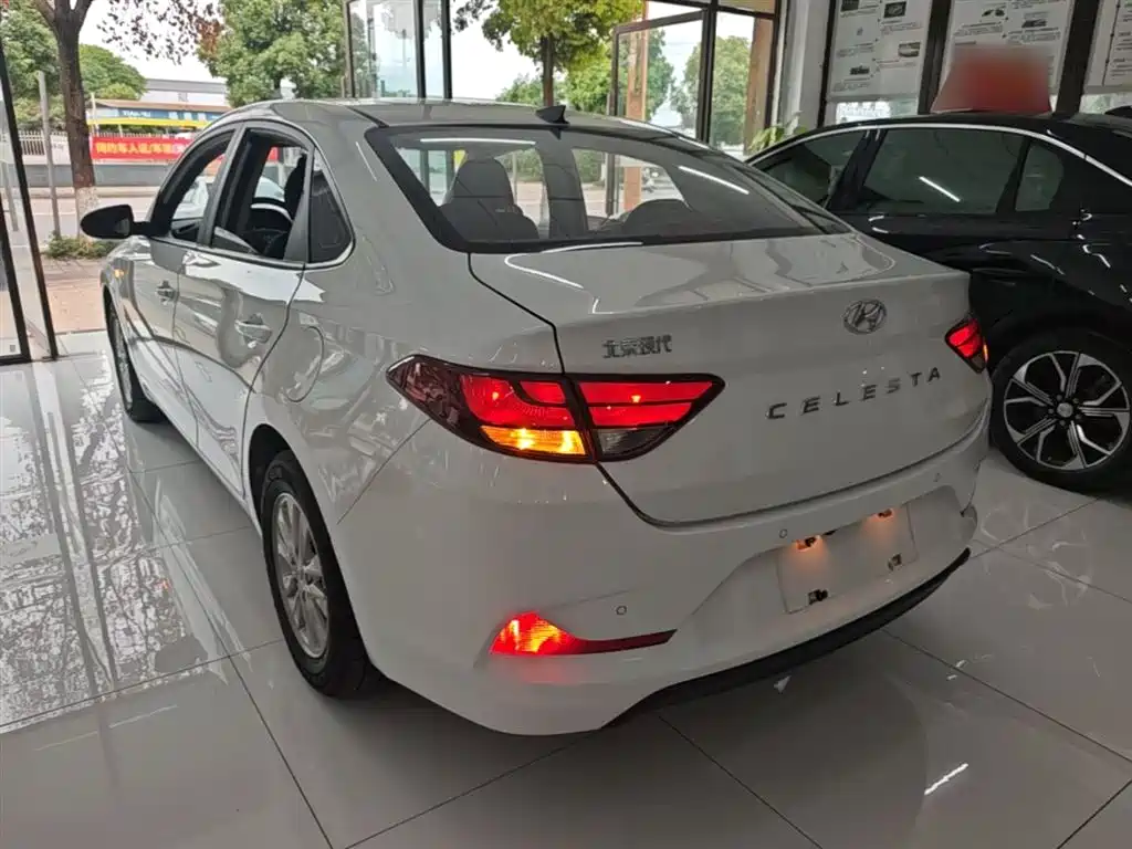 Hyundai Elantra 2020 1.6L Auto GL Pleasing Edition фото 5