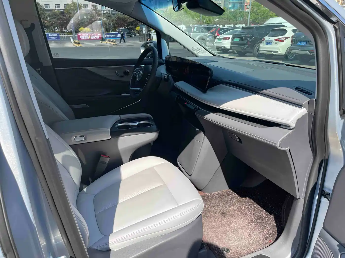 Buick GL8 2025 Landglory Smart Comfort Edition фото 13