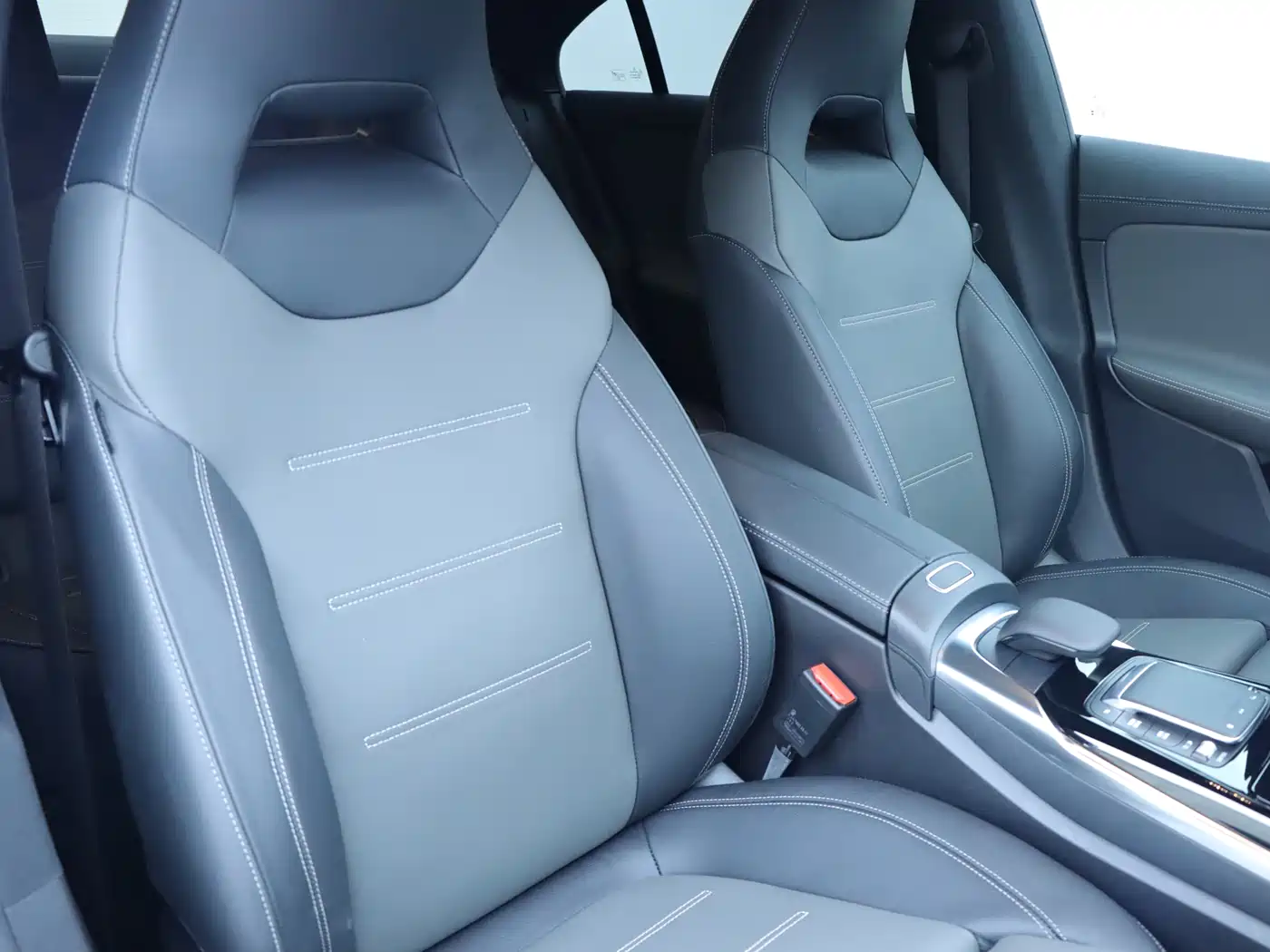 MERCEDES-BENZ CLA AMG