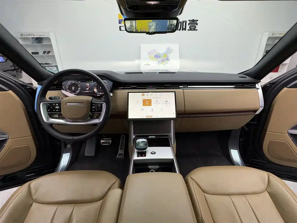 Land Rover Range Rover 2025 3.0 L6 400PS Flourishing Era Extended Wheelbase фото 9