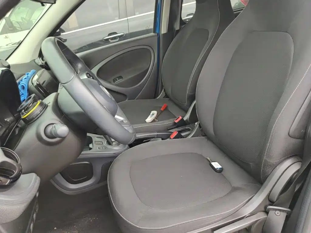 smart forfour 2018 2018 1.0L 52kW Passion Edition