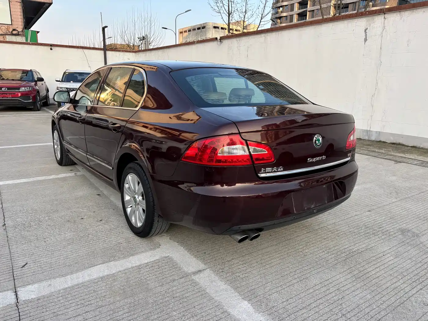 Škoda Superb 2010 1.4TSI DSG Elegance Edition фото 9