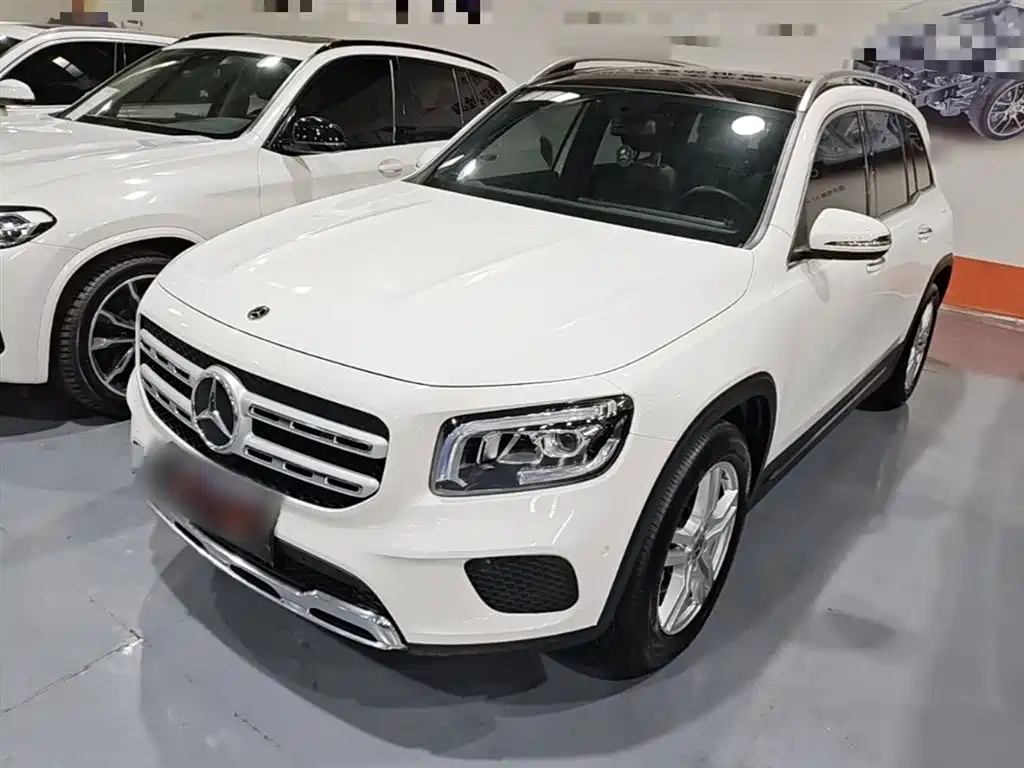 MERCEDES-BENZ GLB