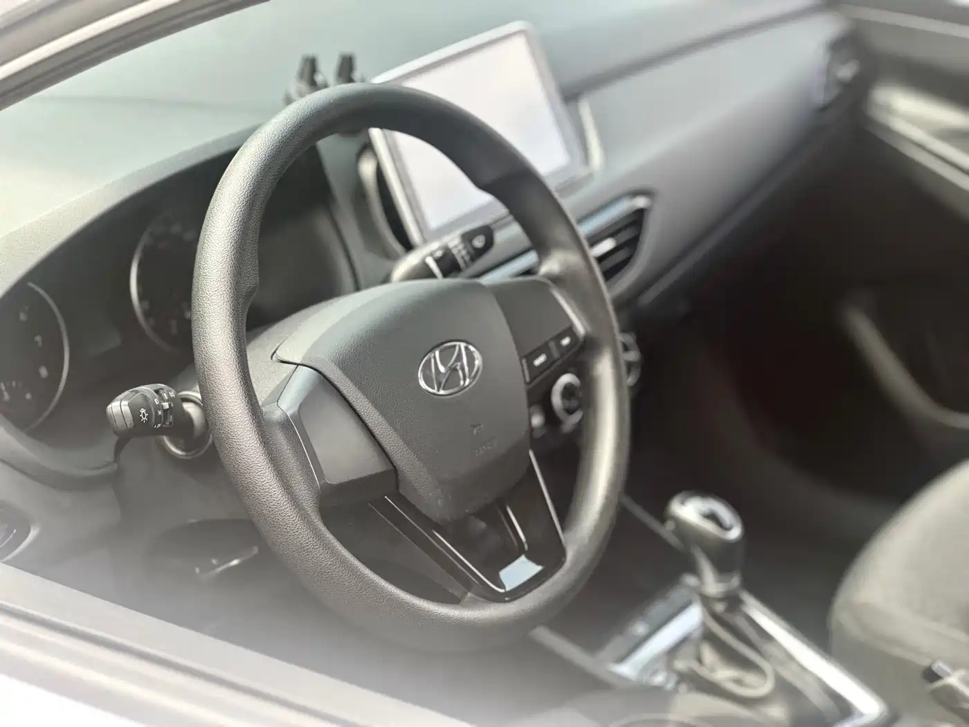 Hyundai Elantra 2018 1.6L Automatic Pleasing Edition GL China VI фото 20