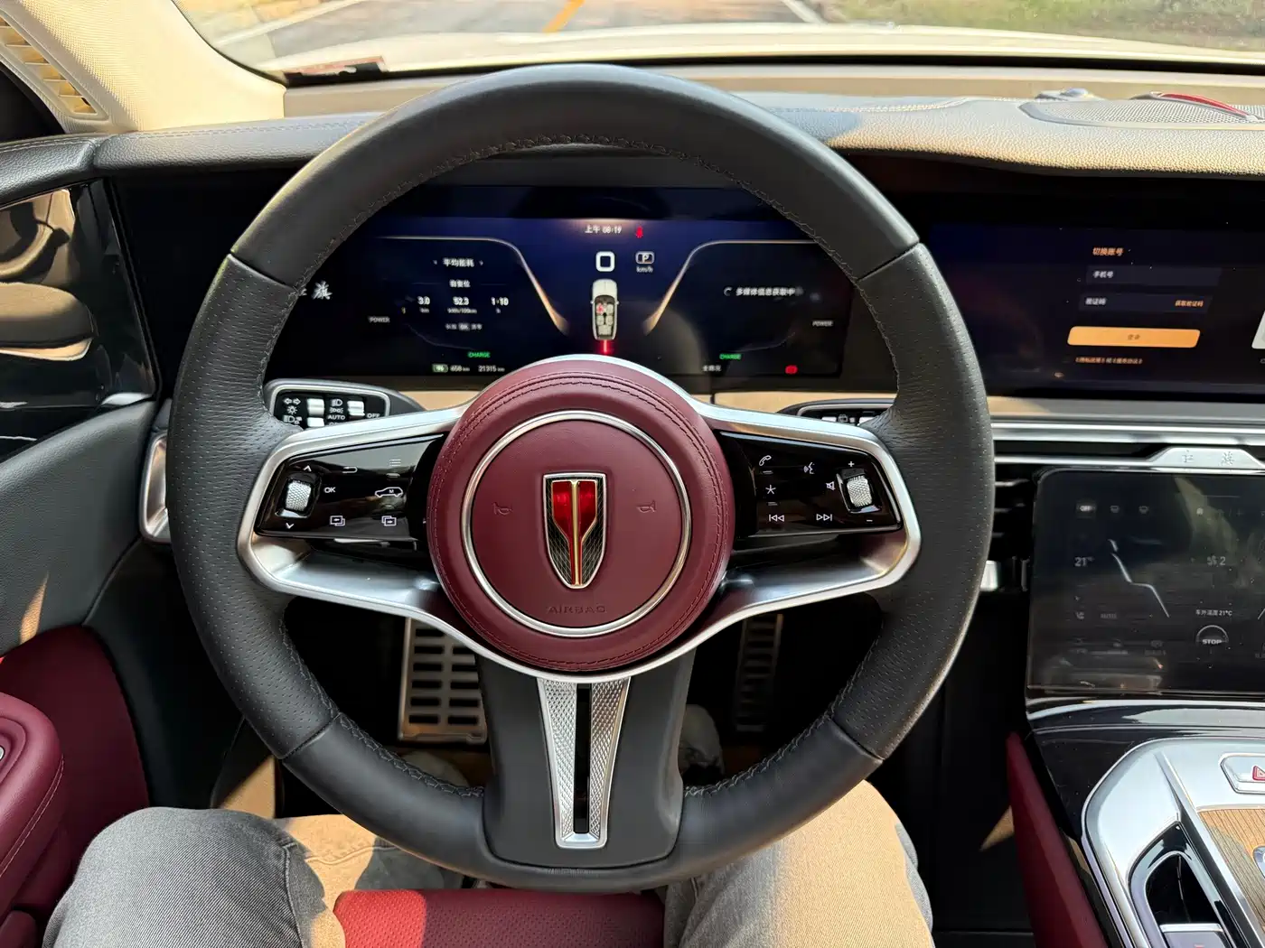 Hongqi E-HS9 2023 2022 690km Qi Xiang Edition (6-seater)