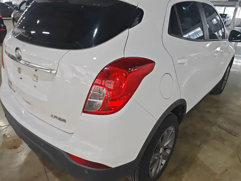 Buick Encore 2017 18T Automatic 2WD Urban Fashion фото 8
