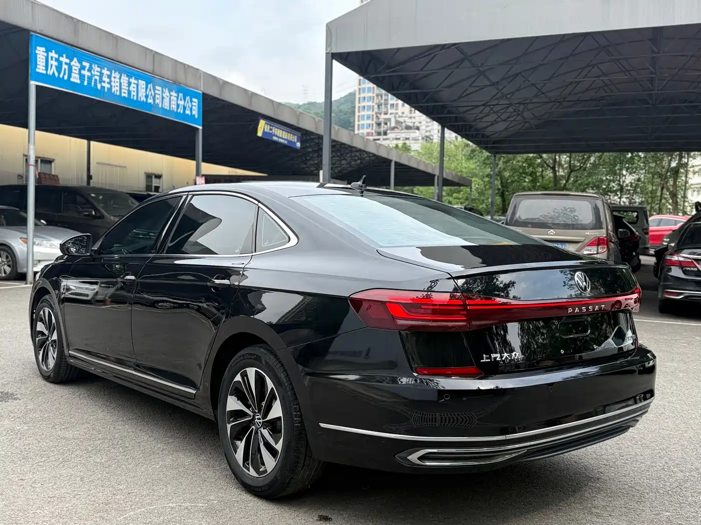 Volkswagen Passat 2023 330TSI Elite Edition фото 7