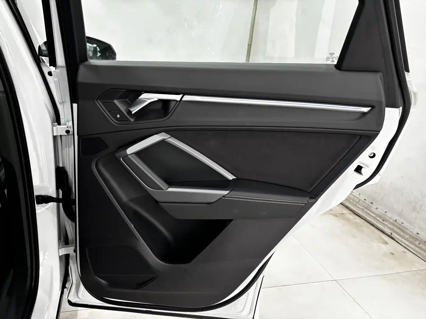 Audi Q3 2024 40 TFSI Fashion Sport фото 24