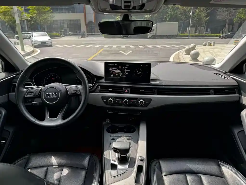 Audi A4L 2017 40 TFSI Progressive фото 3