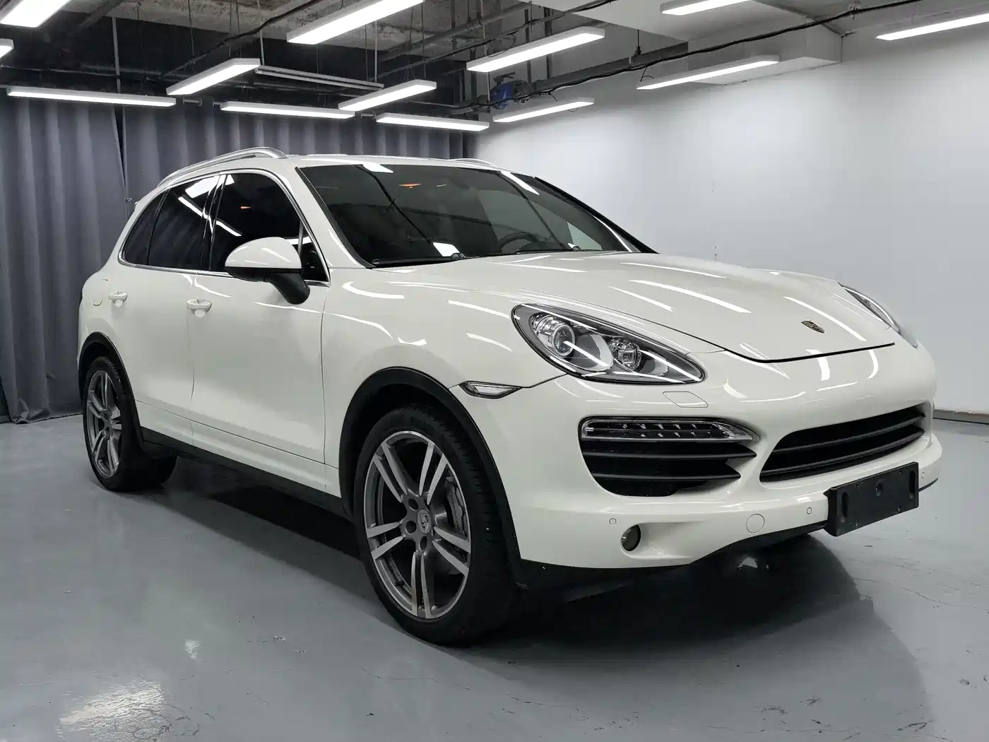 Porsche Cayenne 2011 Cayenne S 4.8L фото 3