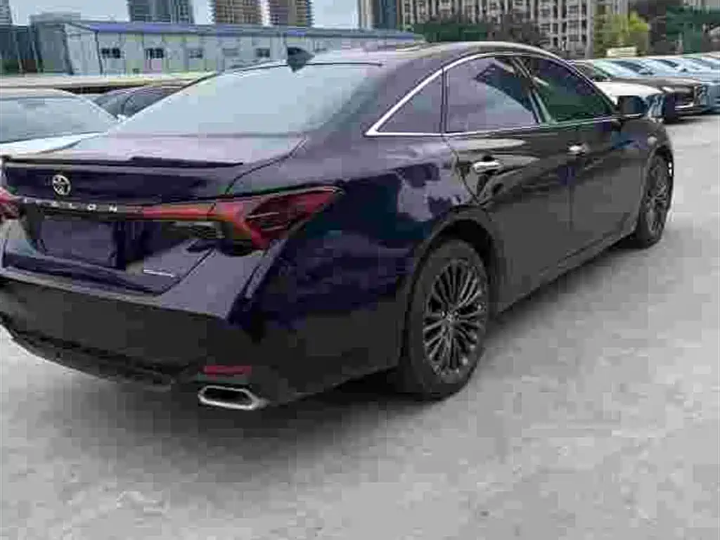 Toyota Avalon 2022 2.5L Touring Premium Edition фото 3