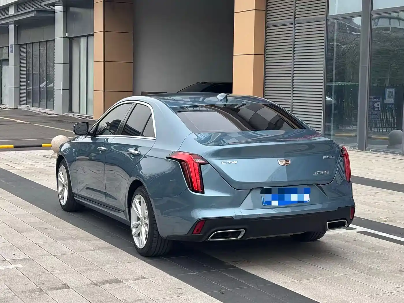 CADILLAC CT4