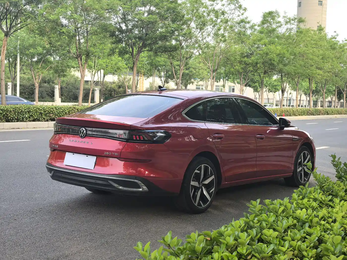 VOLKSWAGEN LINGDU