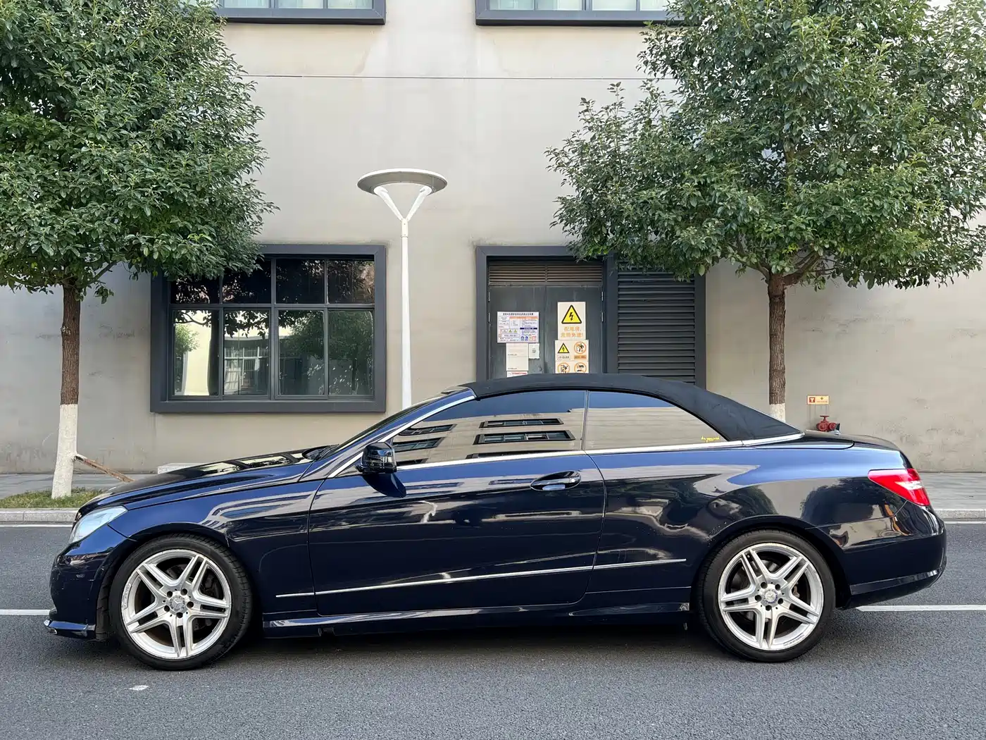 Mercedes-Benz E-Class (Import) 2012 E 260 CGI Convertible фото 2
