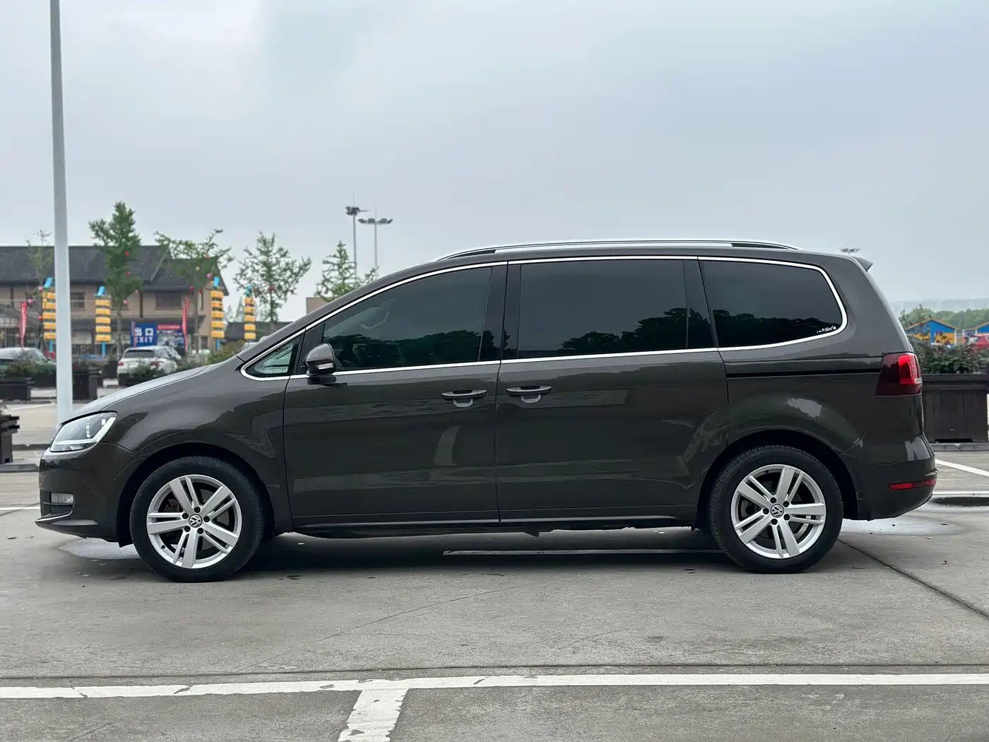 Volkswagen Sharan 2018 380TSI Comfort 7-Seater фото 7