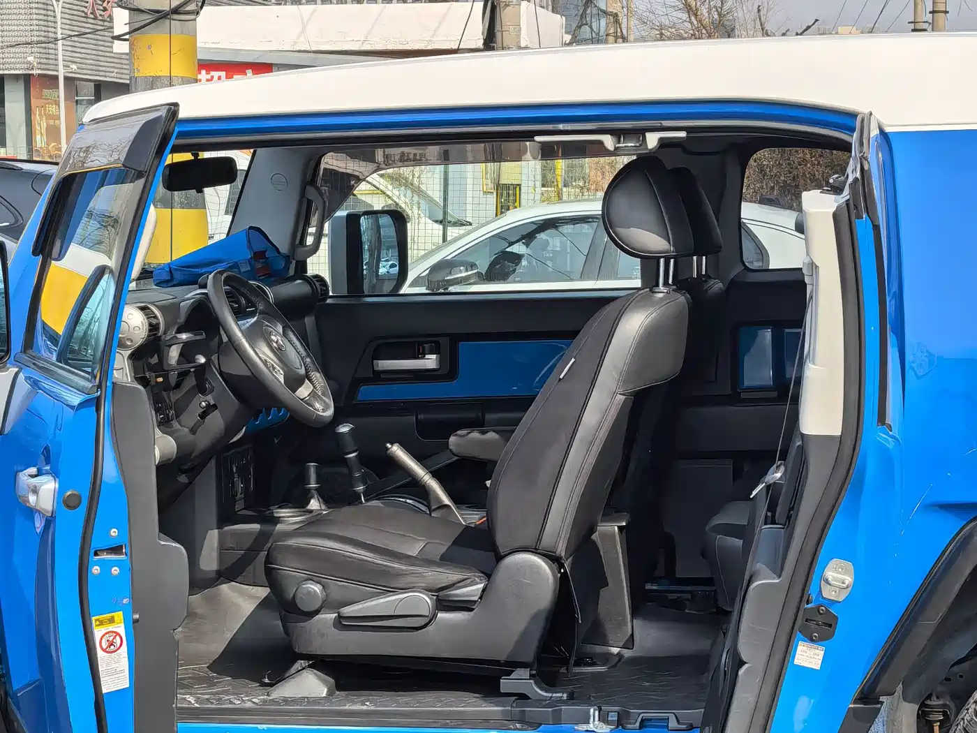 Toyota FJ Cruiser 2007 4.0L фото 5