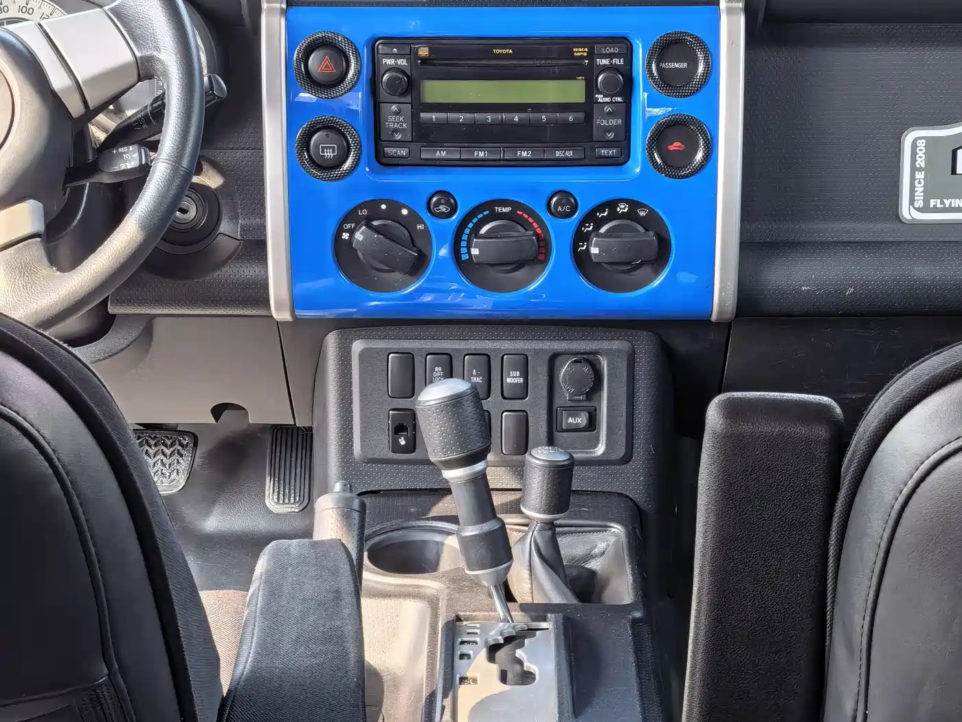 Toyota FJ Cruiser 2007 4.0L фото 8