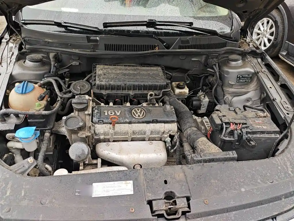 Volkswagen Bora 2014 1.6L Automatic Comfort Edition фото 11