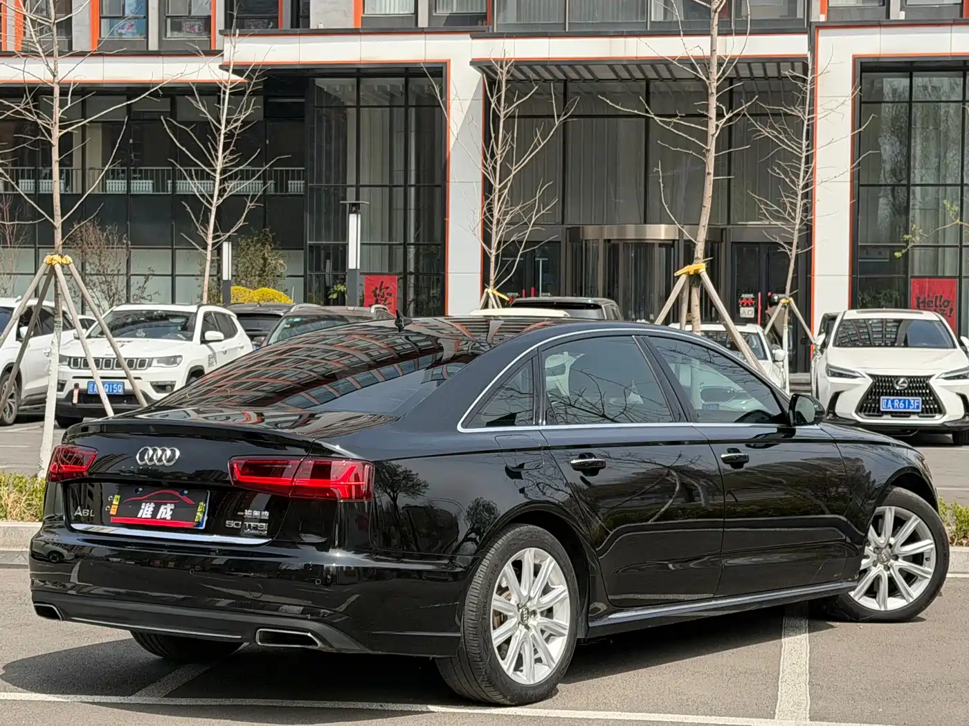 Фото 6 - Audi A6L
