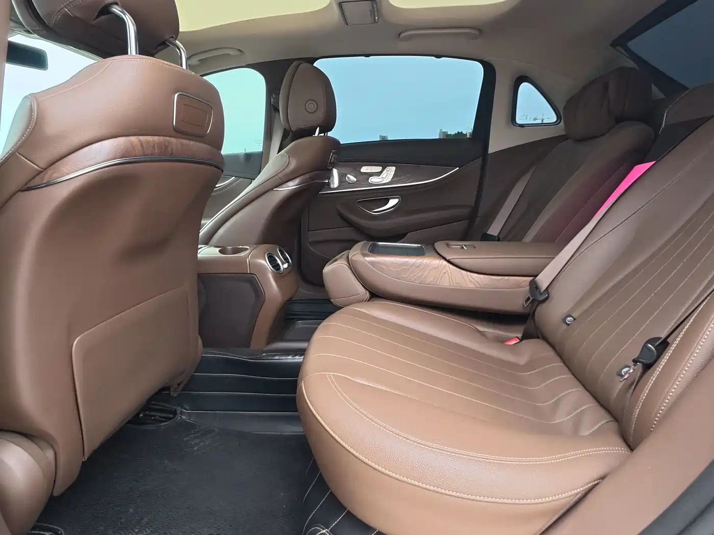 Mercedes-Benz E-Class 2019 Facelift E 300 L Luxury фото 11