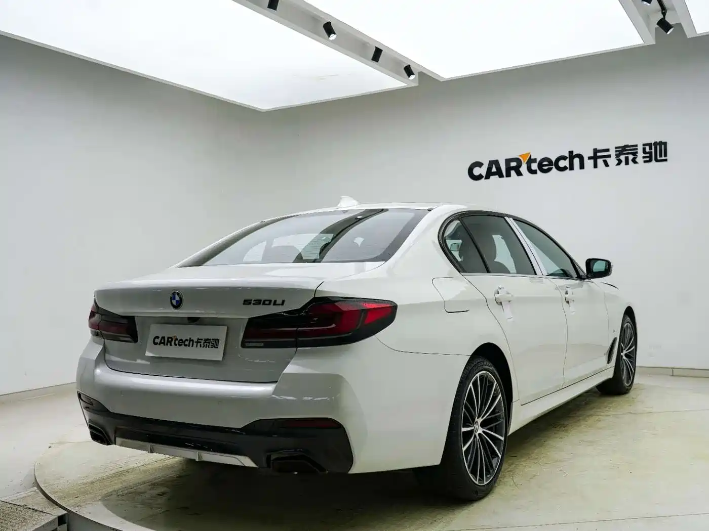 BMW 5 Series 2022 Facelift 530Li Leading M Sport Package фото 19