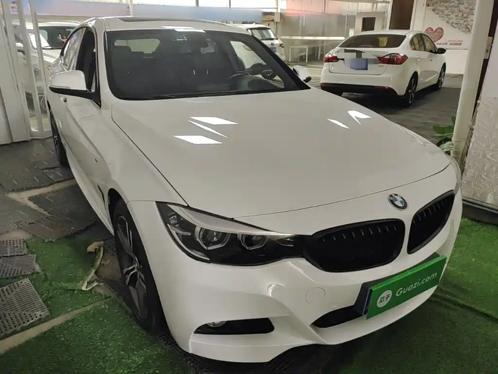 BMW 3 Series GT 2021 2020 320i M Sport Package